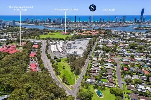 Southport, Southport - Image 1