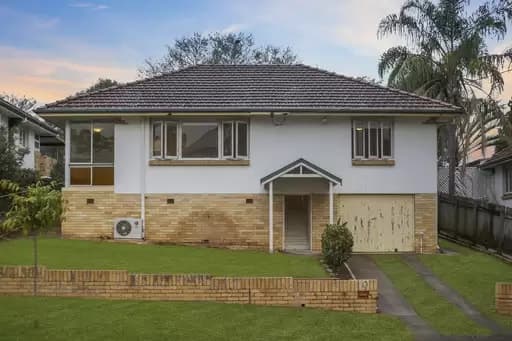 Ashgrove, Ashgrove - Image 1