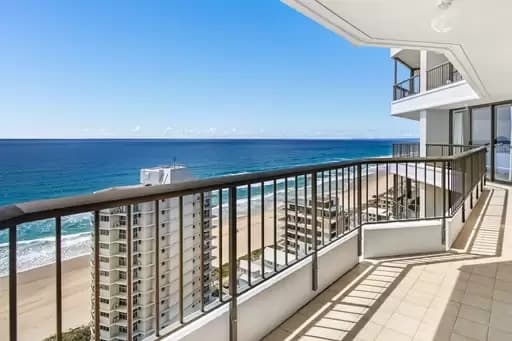 Main Beach, Main Beach - Image 1