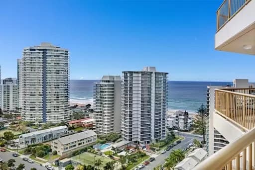 Main Beach, Main Beach - Image 1