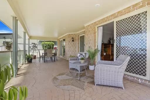 Thornlands, Thornlands - Image 1