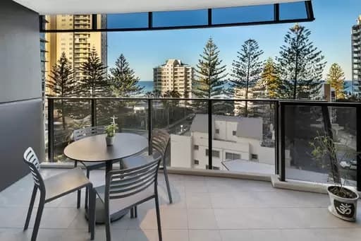 Broadbeach, Broadbeach - Thumbnail 2