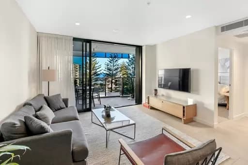 Broadbeach, Broadbeach - Thumbnail 3