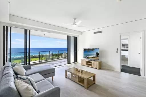 Broadbeach, Broadbeach - Thumbnail 2
