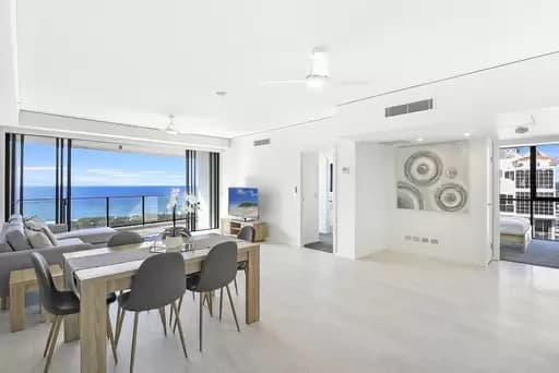 Broadbeach, Broadbeach - Thumbnail 3