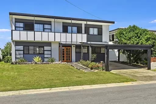 Broadbeach Waters, Broadbeach Waters - Image 1