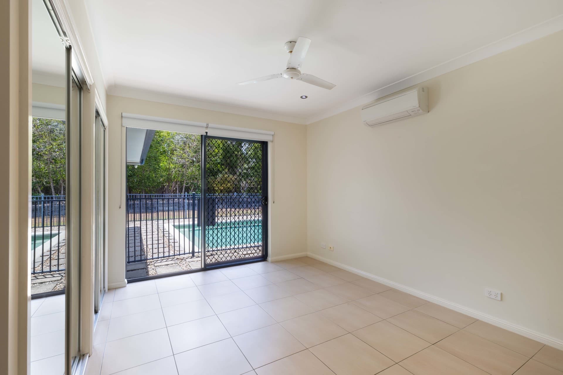 Port Douglas, Craiglie - Thumbnail 7