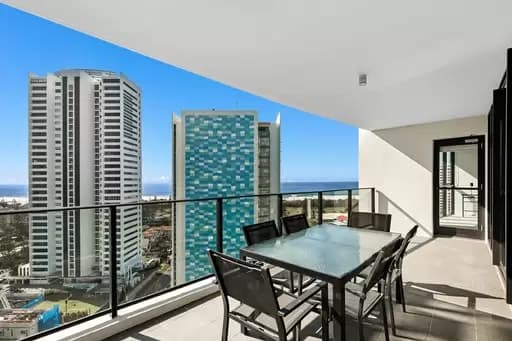 Broadbeach, Broadbeach - Thumbnail 4