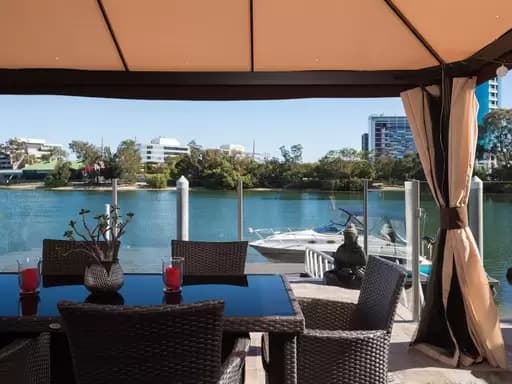 Surfers Paradise, Surfers Paradise - Image 1