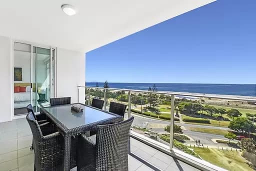 Coolangatta, Coolangatta - Thumbnail 2