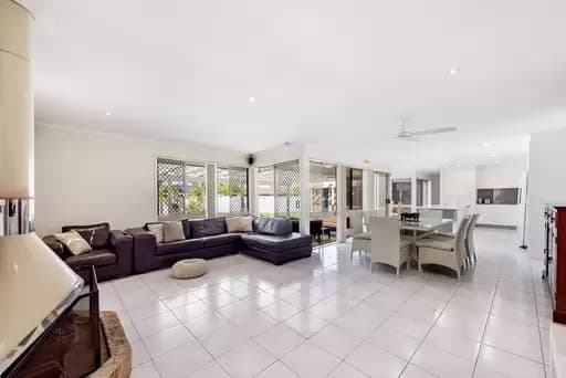 Bundall, Bundall - Thumbnail 3