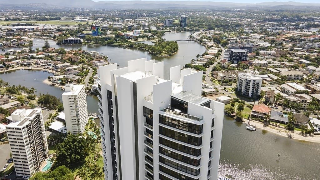 Surfers Paradise, Surfers Paradise - Image 1