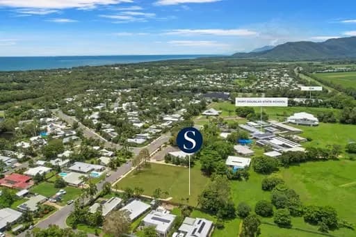 Port Douglas, Port Douglas - Thumbnail 4