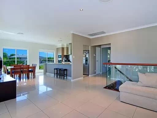 Helensvale, Helensvale - Thumbnail 2