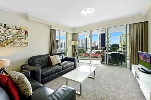 Main Beach, Main Beach - Image 1