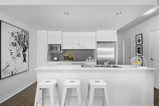 Broadbeach, Broadbeach - Image 1