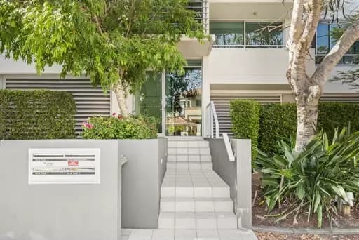 Broadbeach, Broadbeach - Thumbnail 2