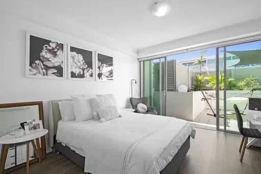 Broadbeach, Broadbeach - Thumbnail 4