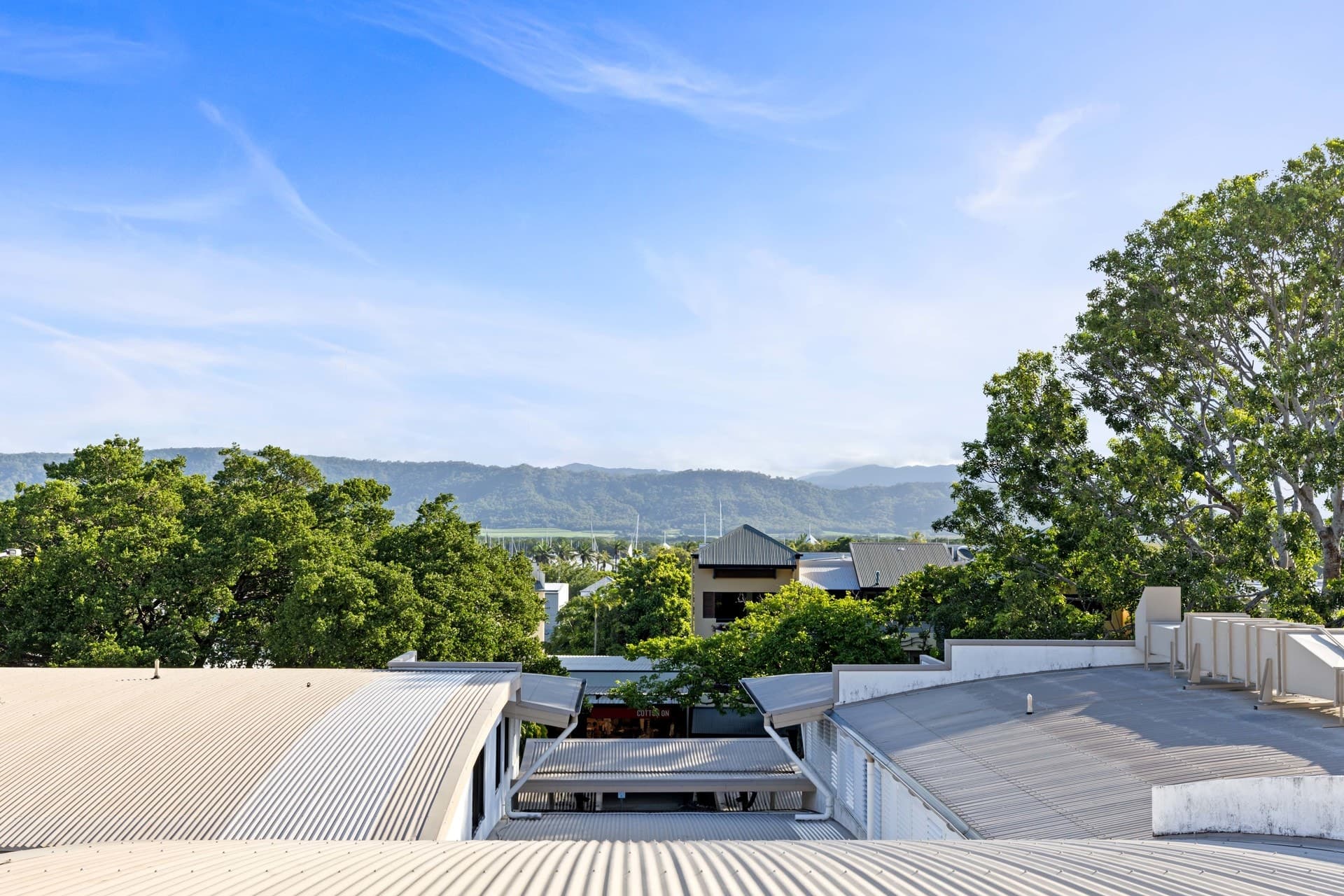 Port Douglas, Port Douglas - Thumbnail 7