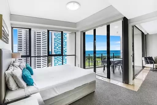 Broadbeach, Broadbeach - Thumbnail 4