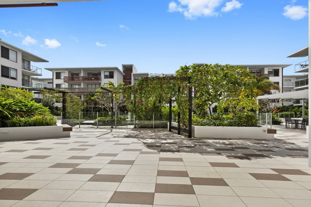 Bundall, Bundall - Thumbnail 7