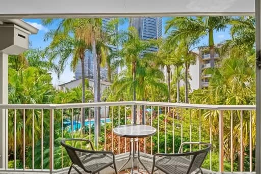 Surfers Paradise, Surfers Paradise - Image 1
