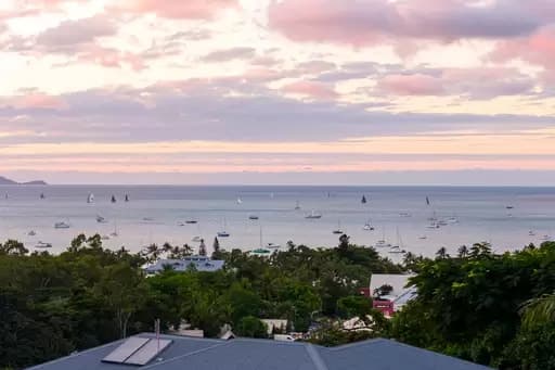 Airlie Beach, Airlie Beach - Image 1