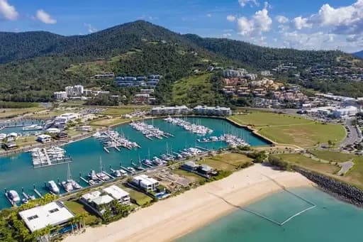 Airlie Beach, Airlie Beach - Thumbnail 2