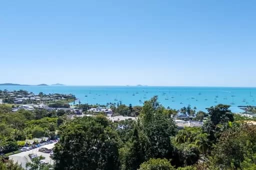 Airlie Beach, Airlie Beach - Thumbnail 3