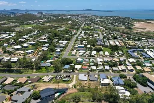South Gladstone, South Gladstone - Thumbnail 5