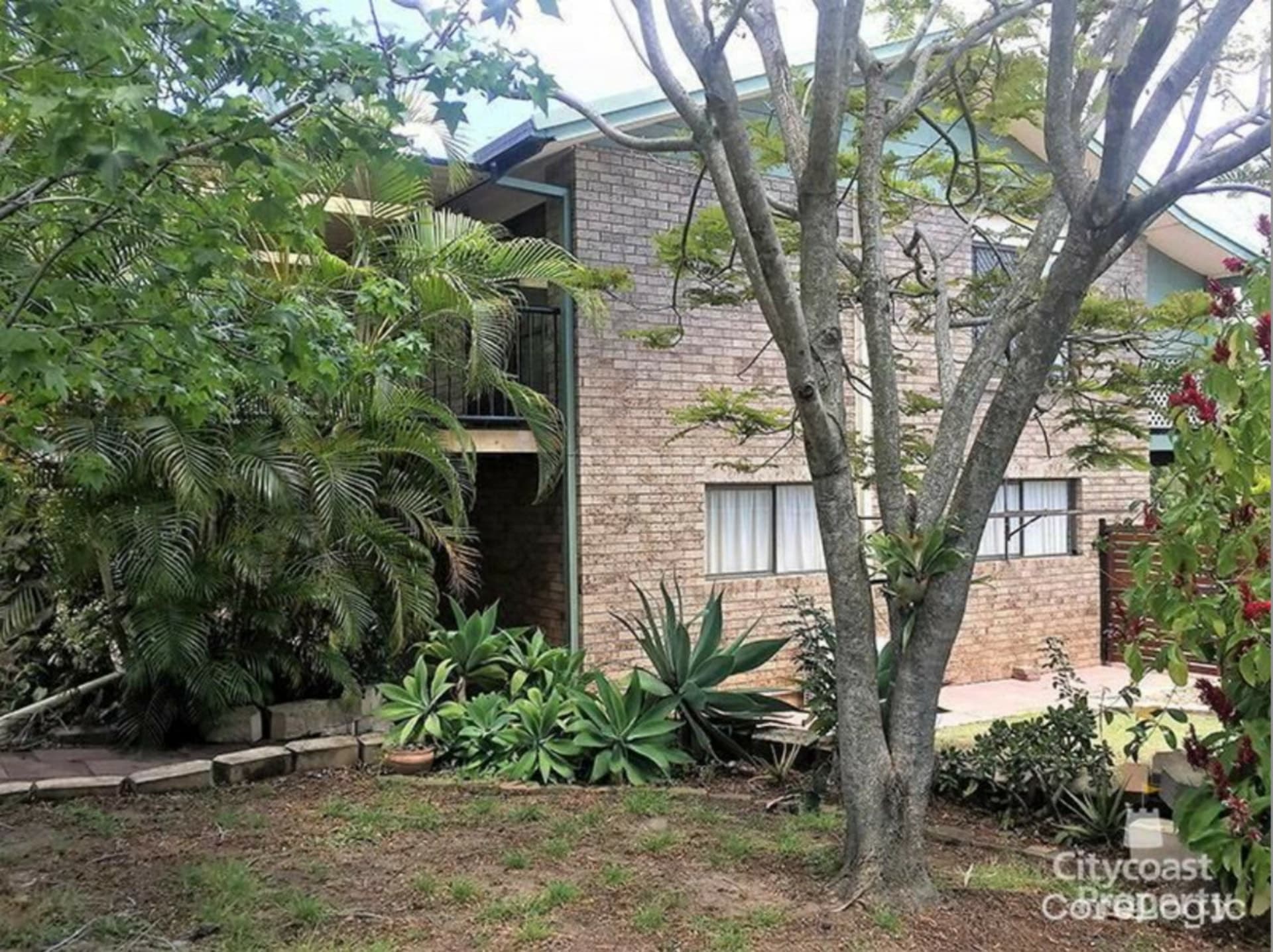 2/1 Koro Crt, Ashmore, Ashmore - Image 1