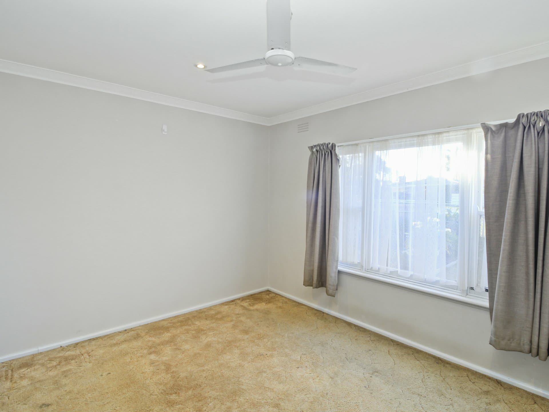 83 Moroney Street, Bairnsdale, Bairnsdale - Thumbnail 5