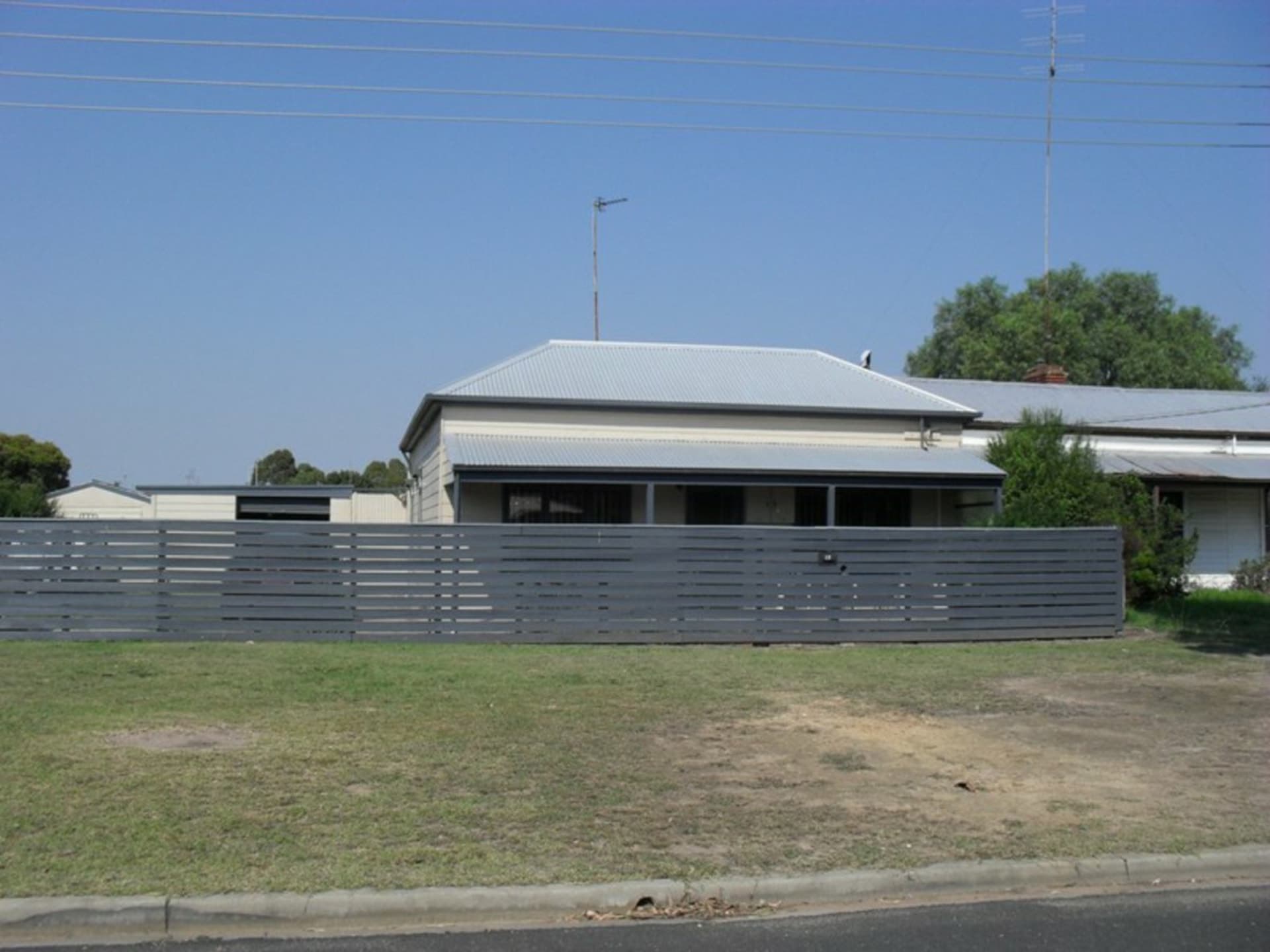 13 Swan Street, Bairnsdale, Bairnsdale - Thumbnail 2