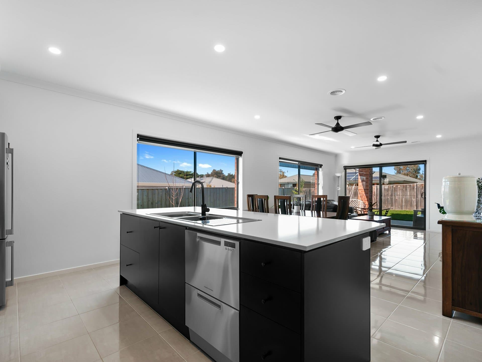 16 Flaxlilly Court, Bairnsdale, Bairnsdale - Thumbnail 4