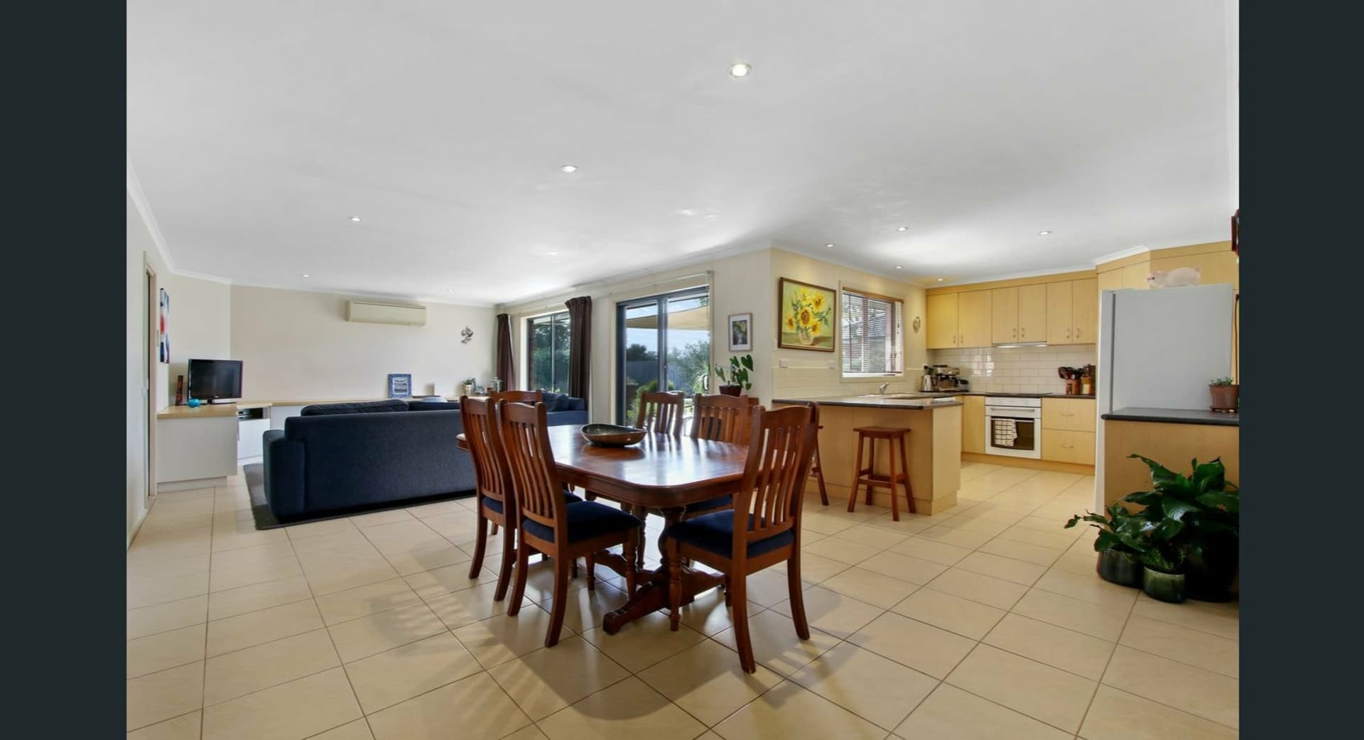 85 Gatehouse Drive, Bairnsdale, Bairnsdale - Thumbnail 3