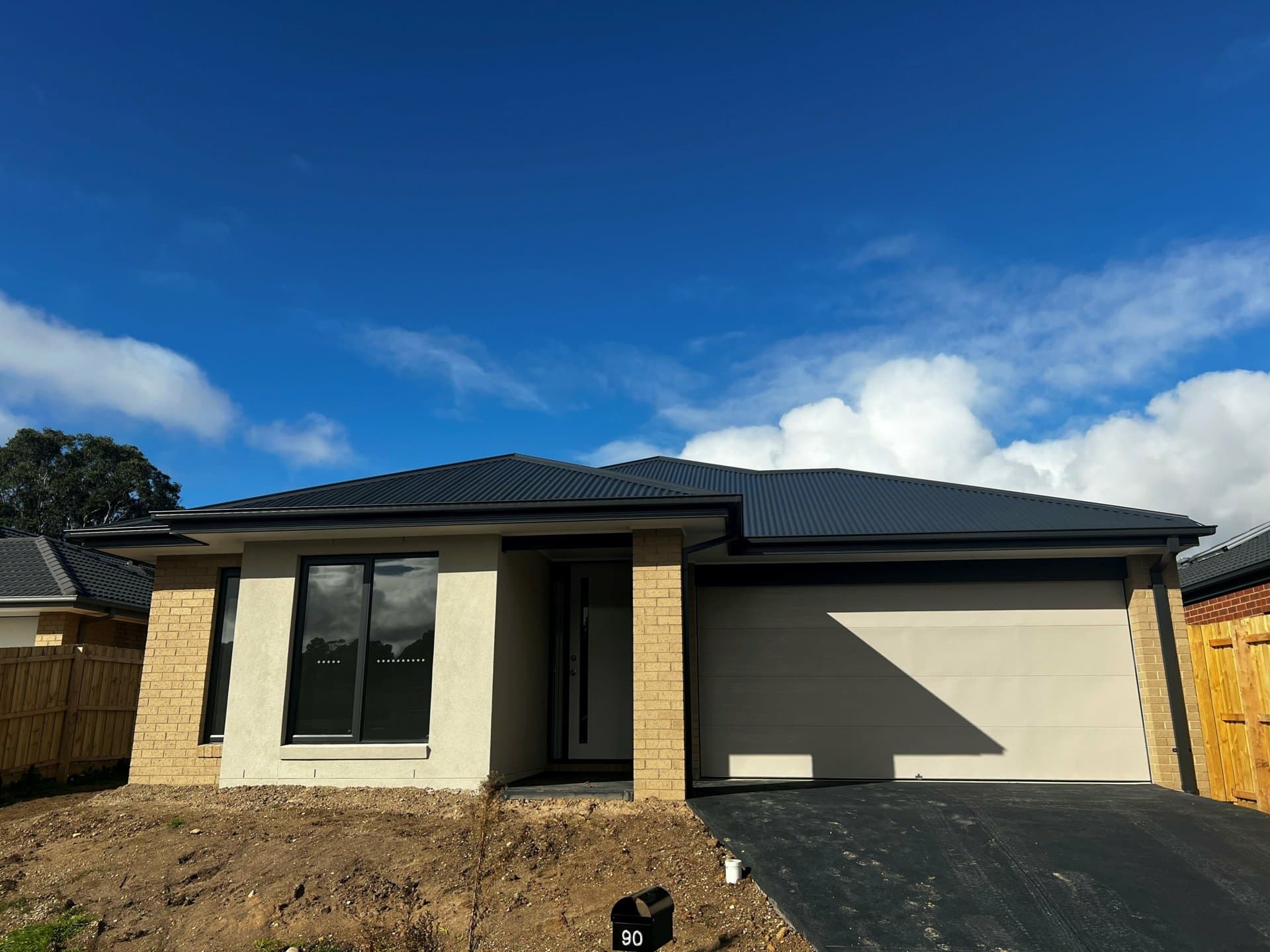 90 Hebe Way, Bairnsdale, Bairnsdale - Thumbnail 2