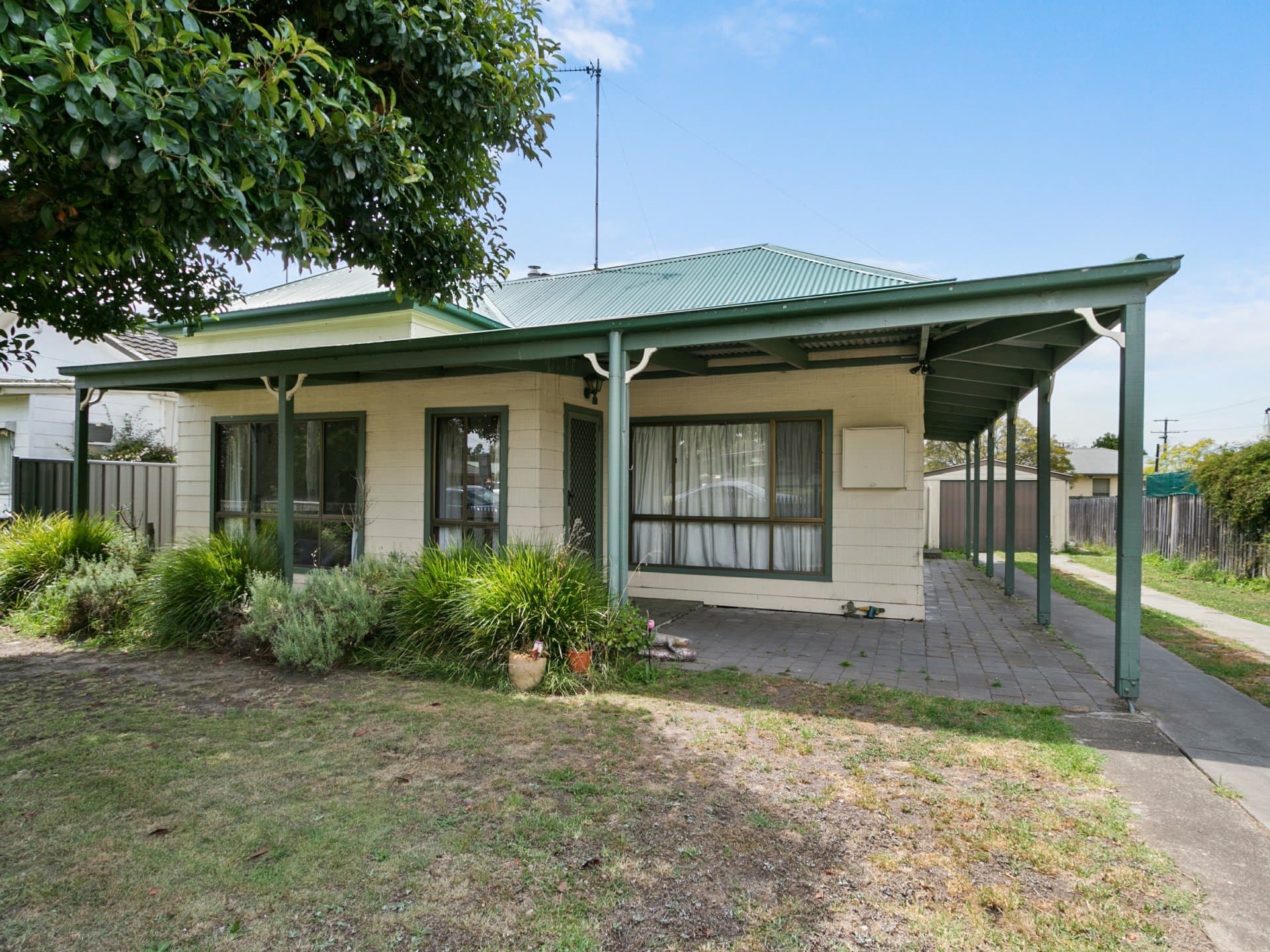 19 Mckean Street, Bairnsdale, Bairnsdale - Thumbnail 2