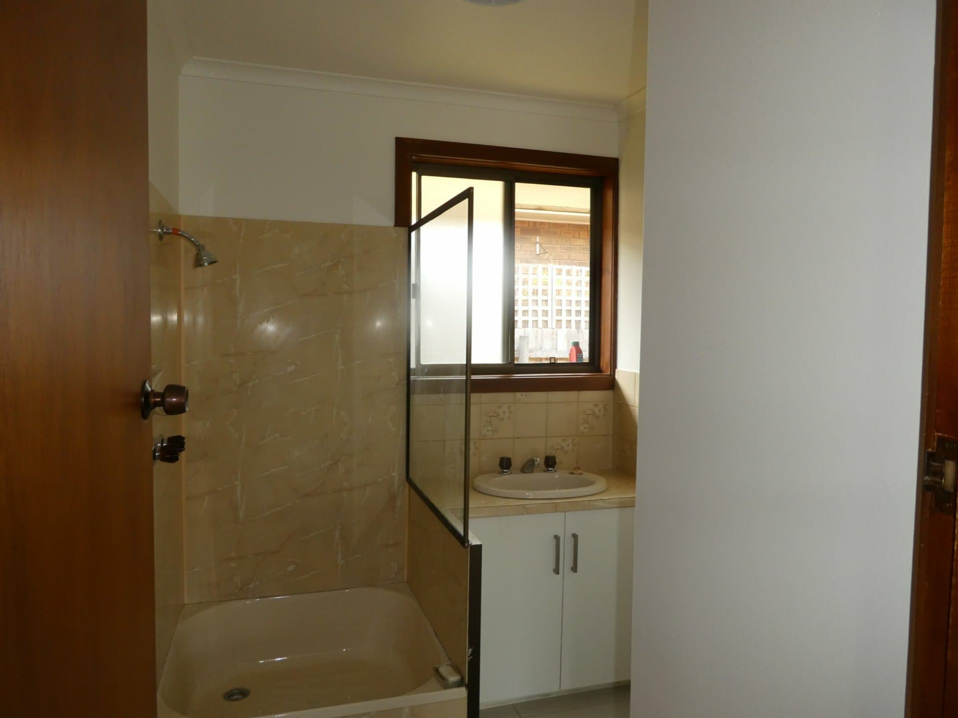 Unit 5/9-11 Garden Avenue, Bairnsdale, Bairnsdale - Thumbnail 2