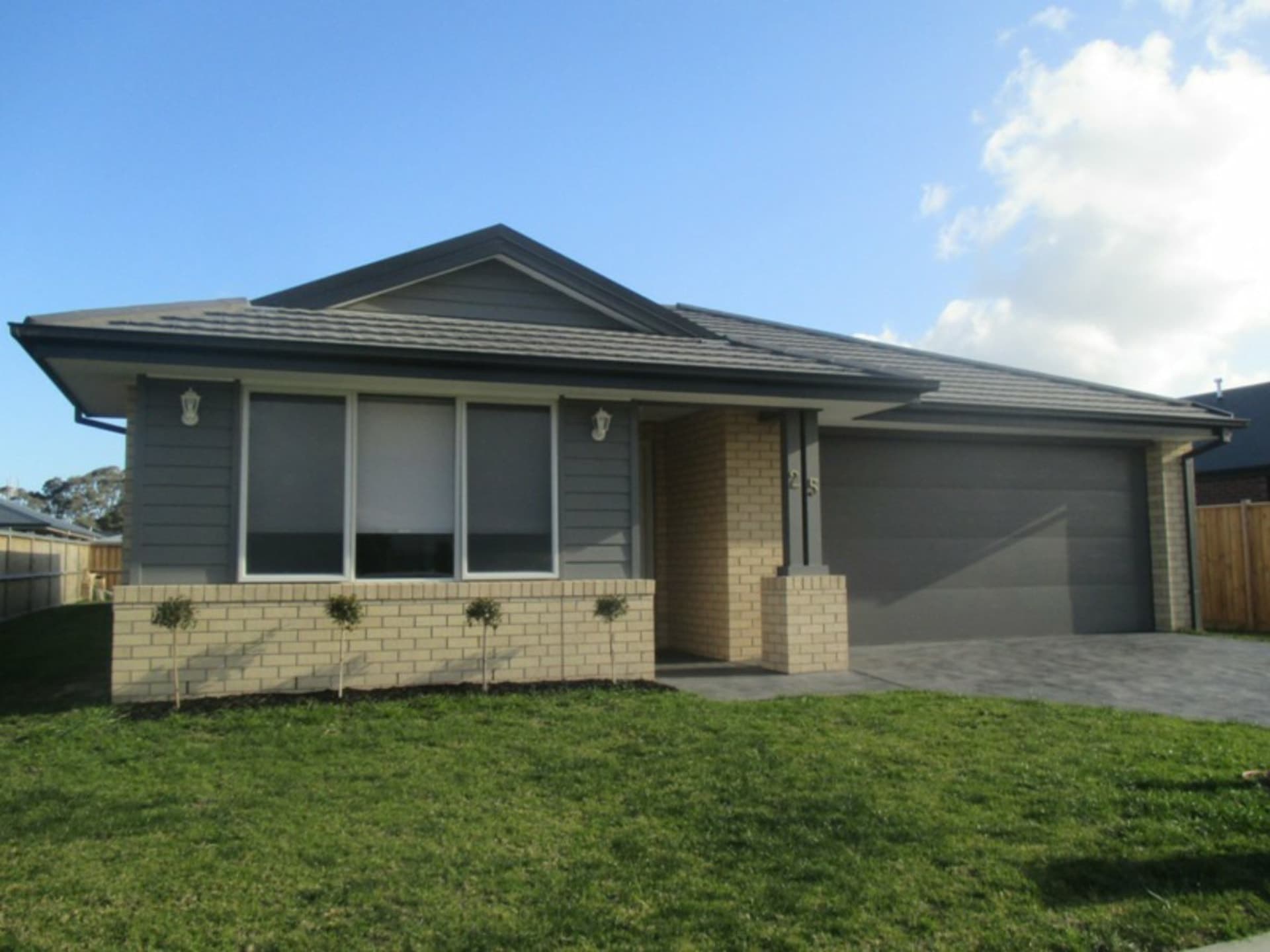 25 Brolga Street, Bairnsdale, Bairnsdale - Thumbnail 2