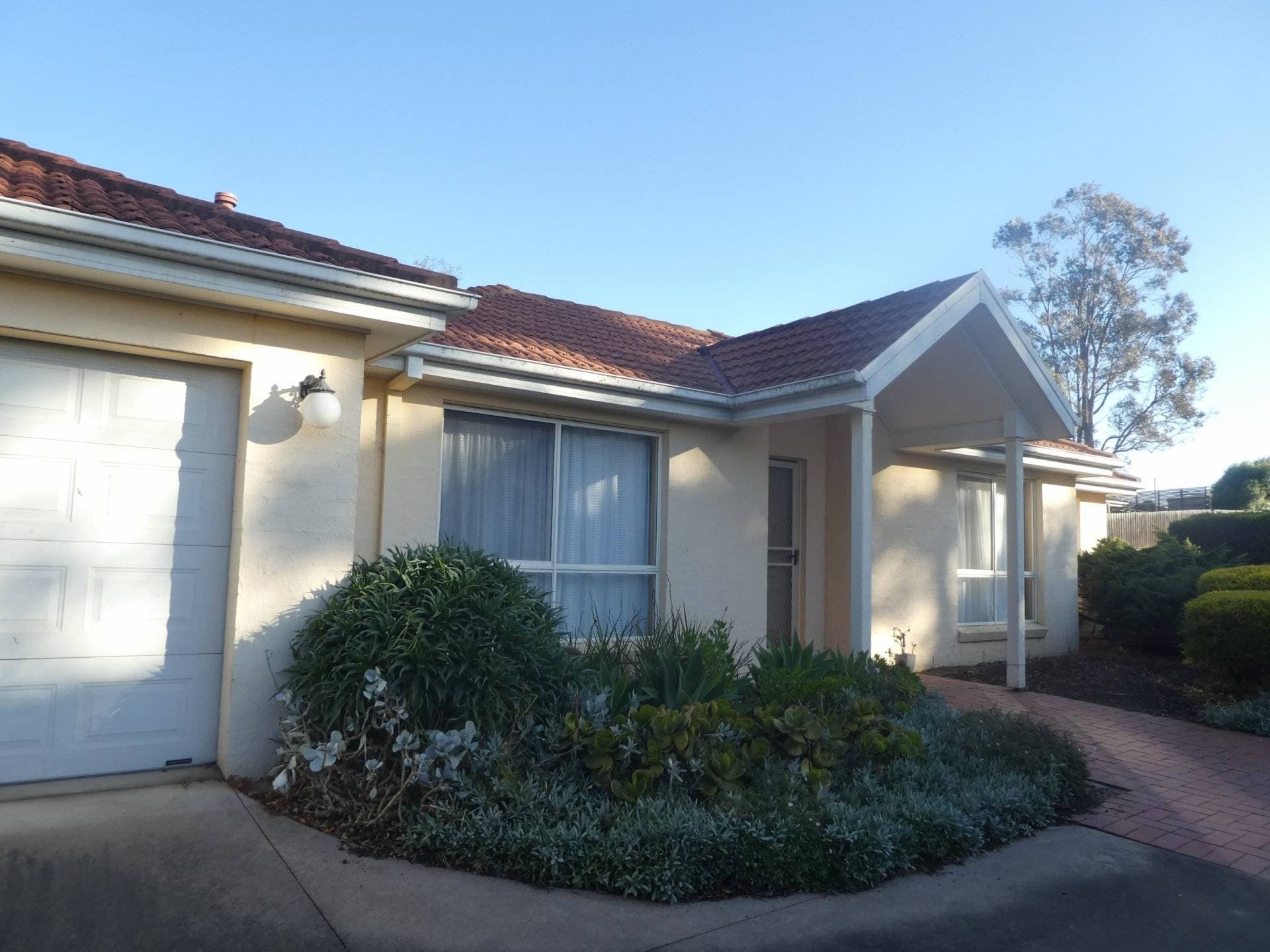 Unit 2/46 Goold Street, Bairnsdale, Bairnsdale - Thumbnail 2