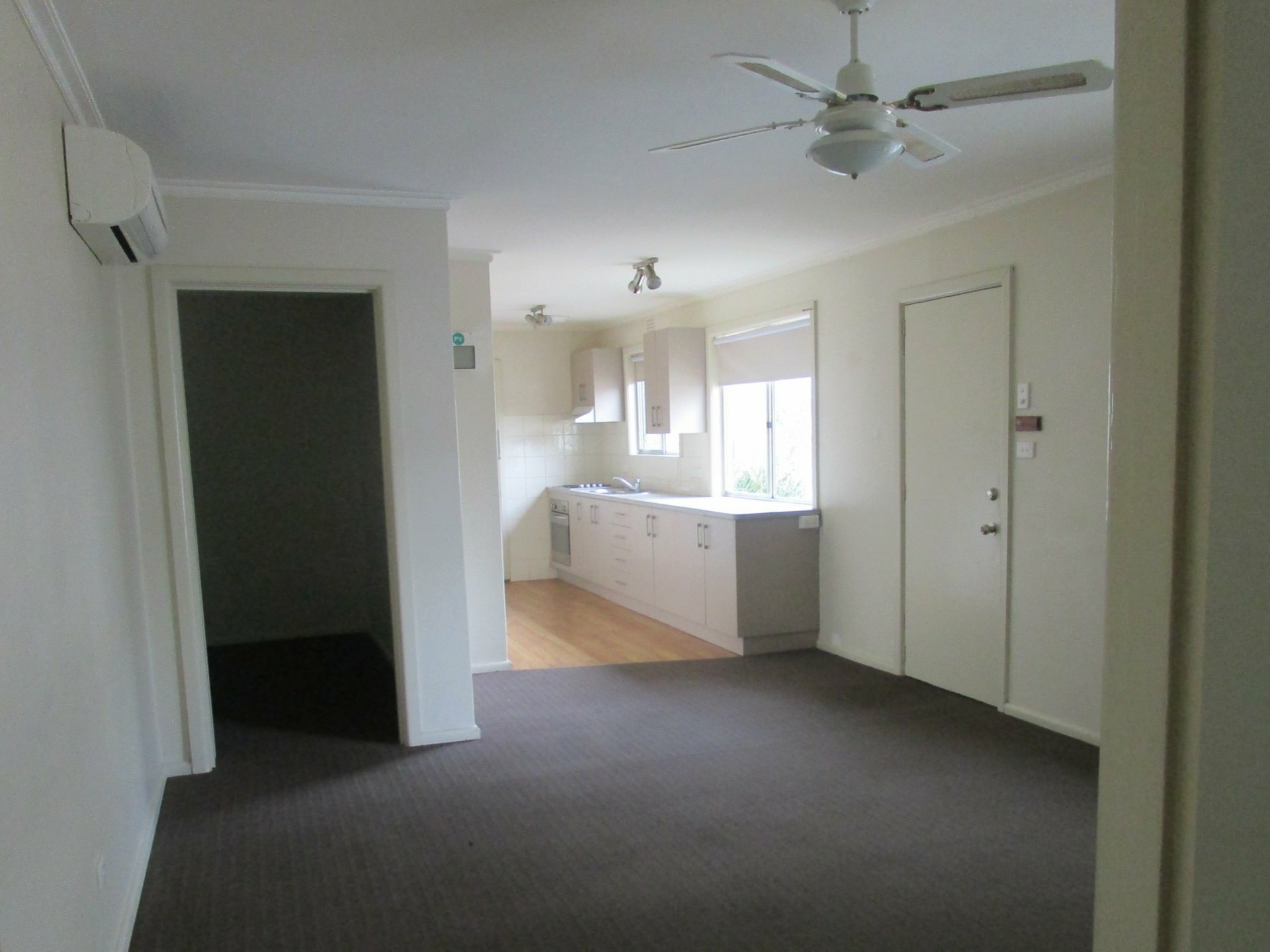 1/4 Grosvenor Court, Bairnsdale, Bairnsdale - Thumbnail 5