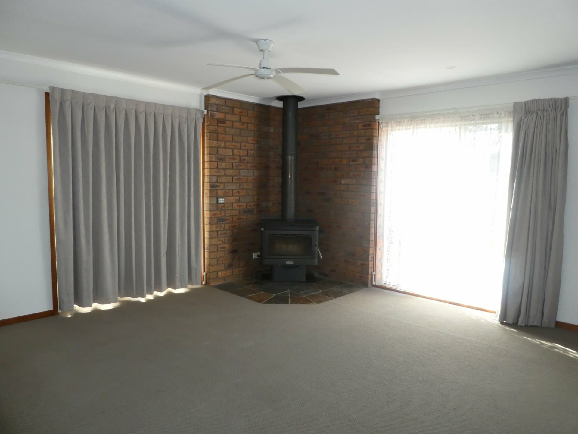 18 Hosie Street, Bairnsdale, Bairnsdale - Thumbnail 3