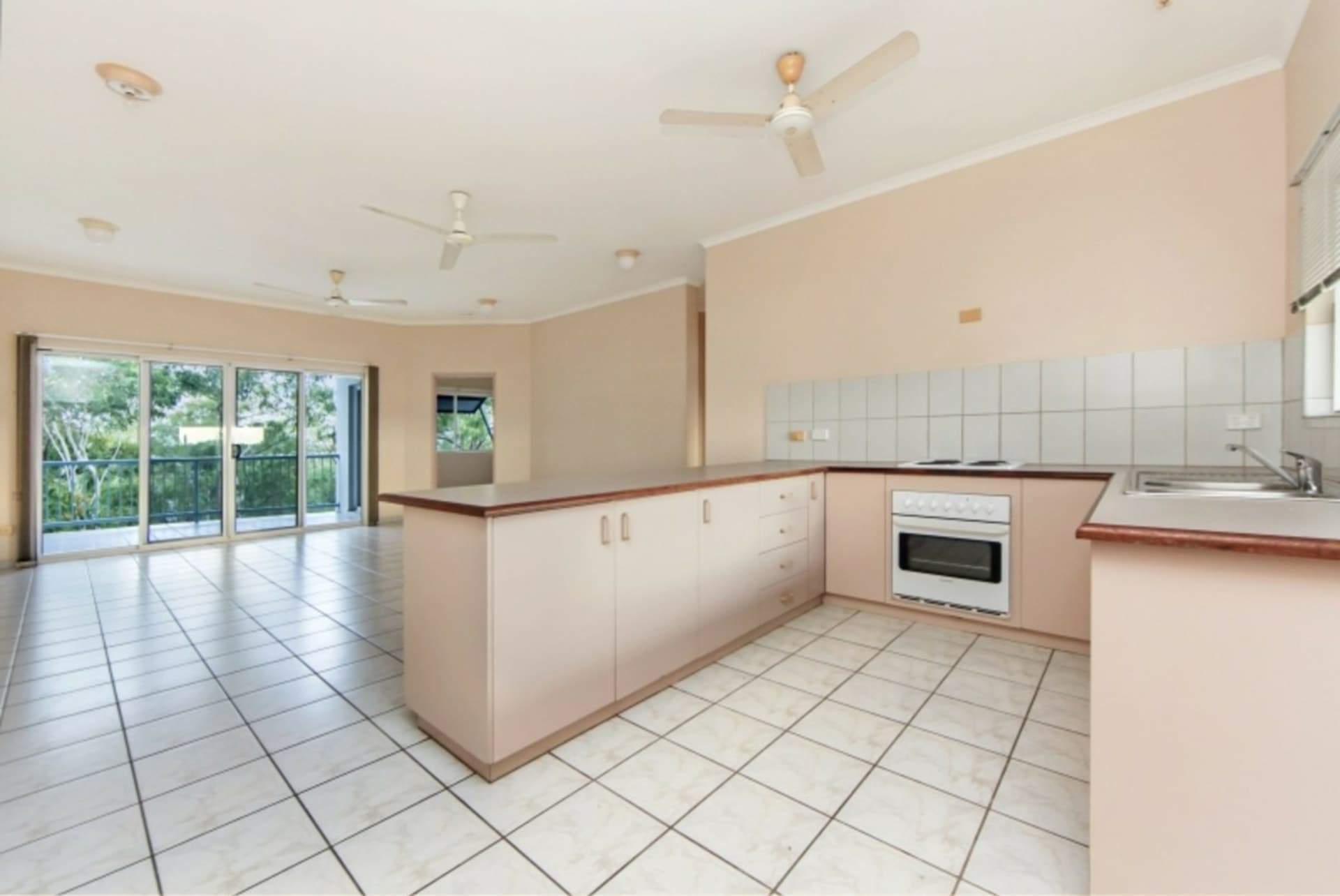 6/10 Mannikan Court Bakewell NT, Bakewell - Image 1