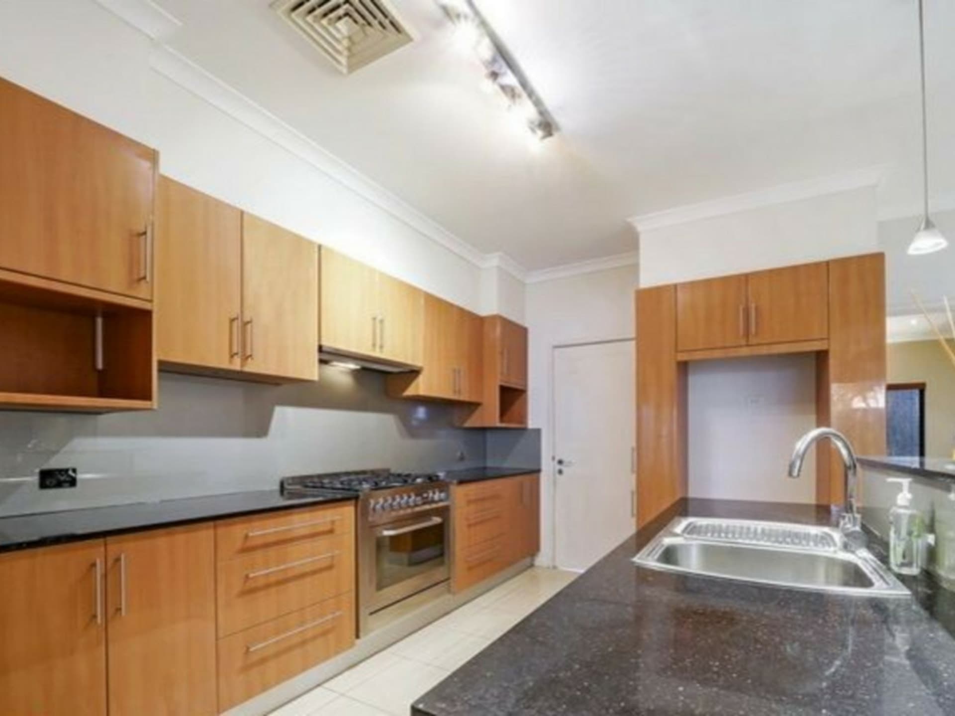21 Salmson Street Balcatta WA, Balcatta - Thumbnail 6