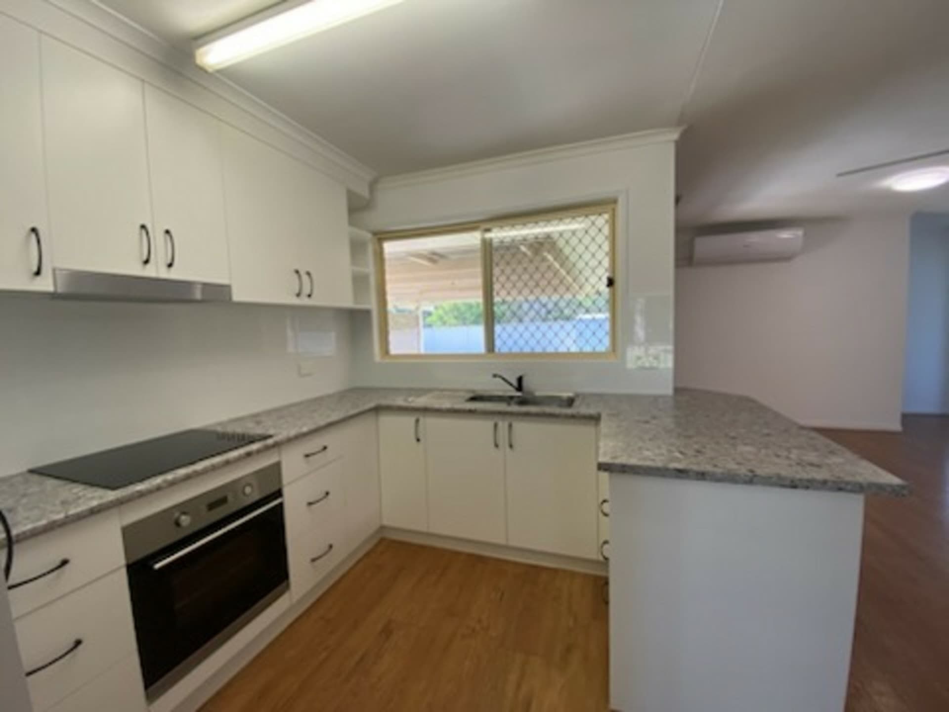 63 Kyeema Crescent, Bald Hills, Bald Hills - Thumbnail 3