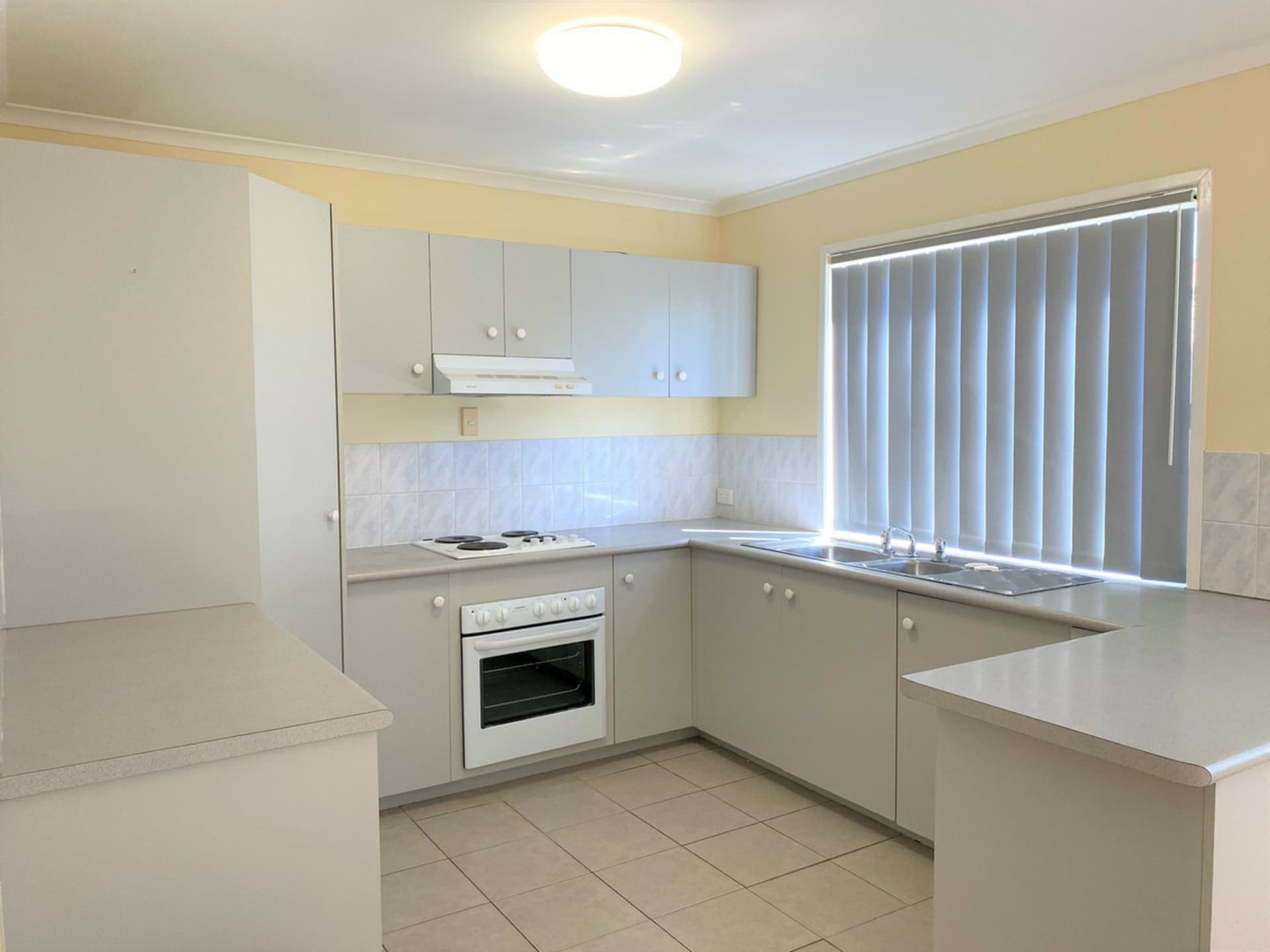 63 Gladdon Street, Bald Hills, Bald Hills - Thumbnail 3