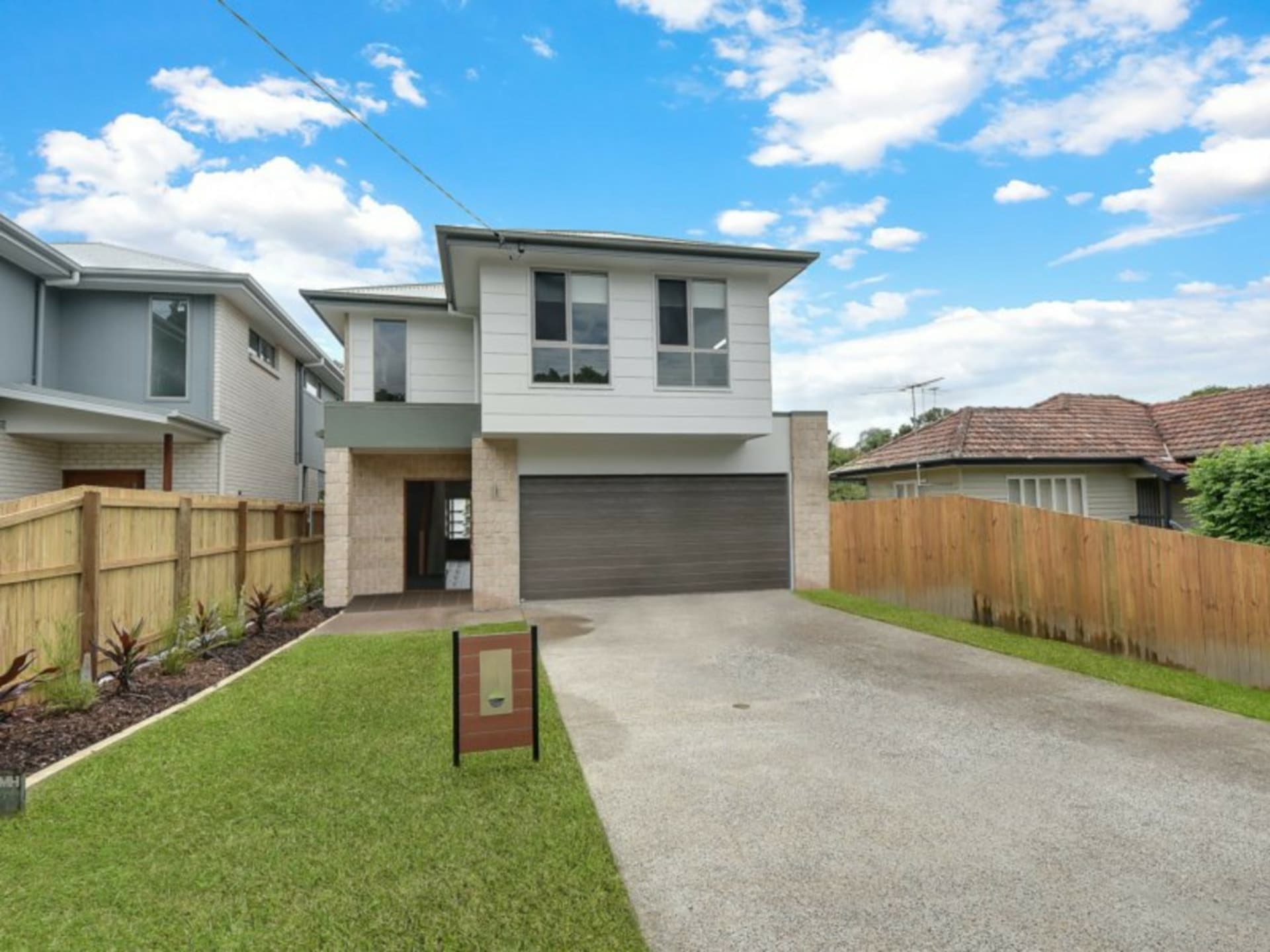 32 Hellen Street, Bald Hills, Bald Hills - Thumbnail 2