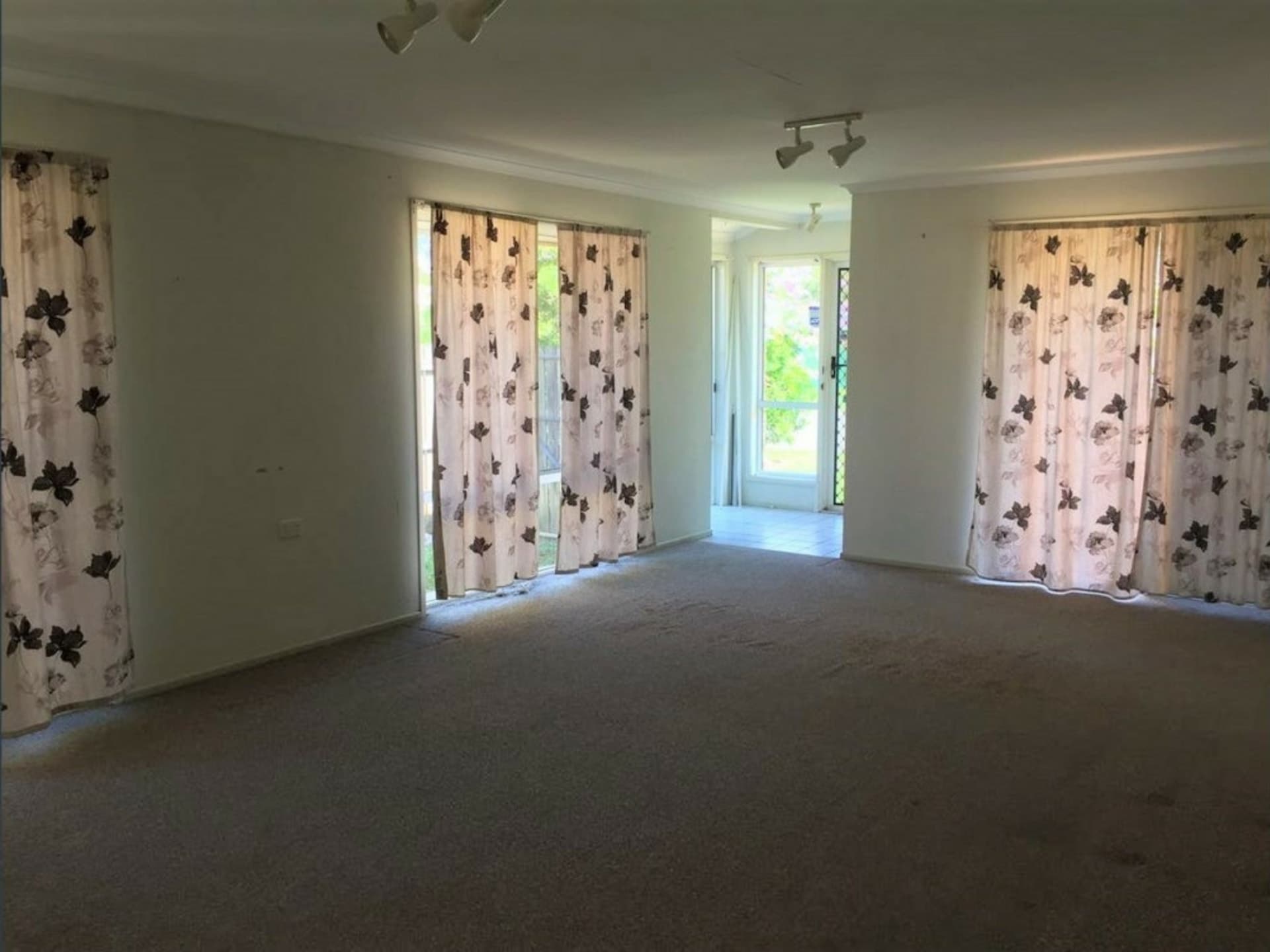 61 Gladdon Street Bald Hills QLD, Bald Hills - Thumbnail 4