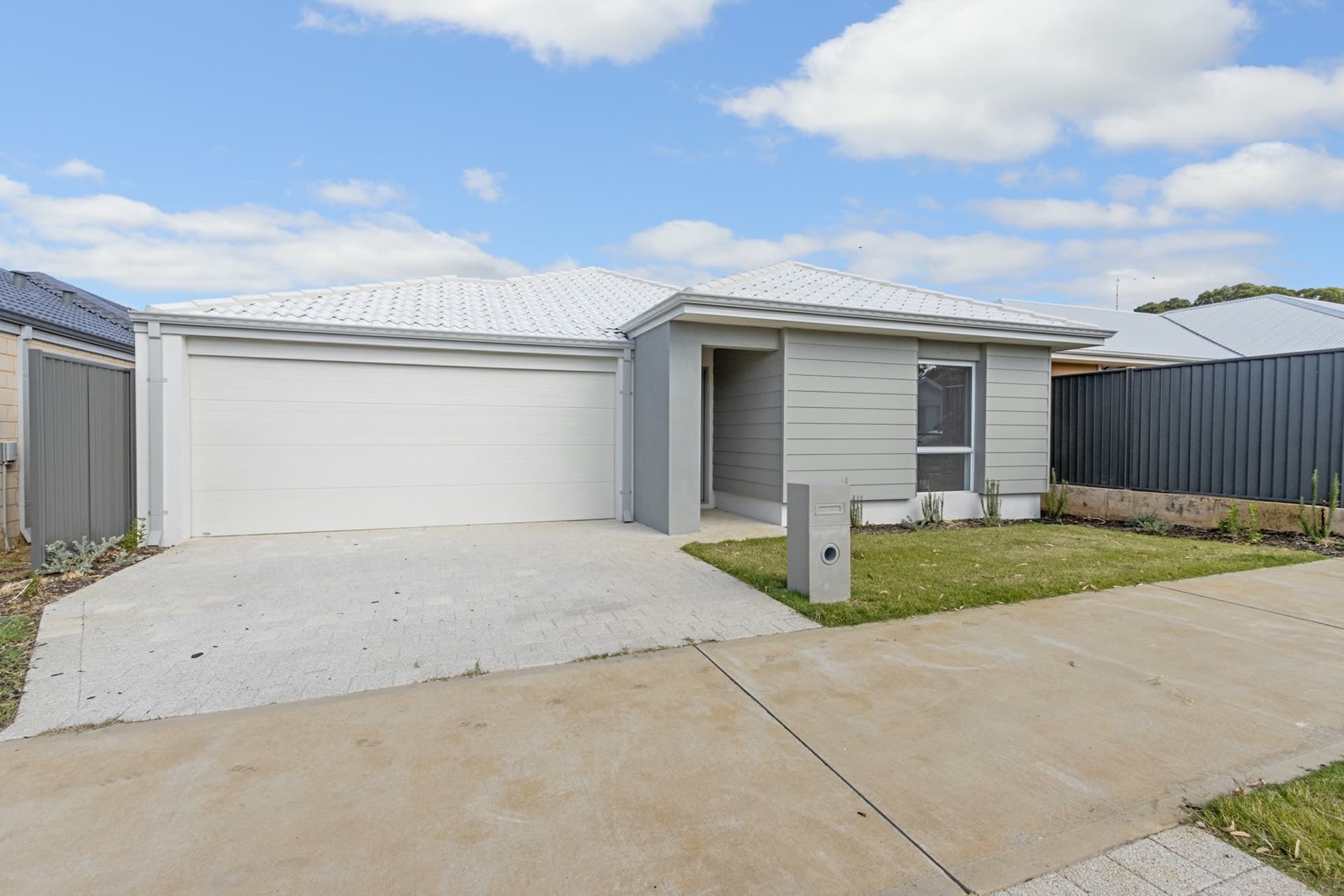 15 Hidcote Approach Baldivis WA, Baldivis - Thumbnail 2