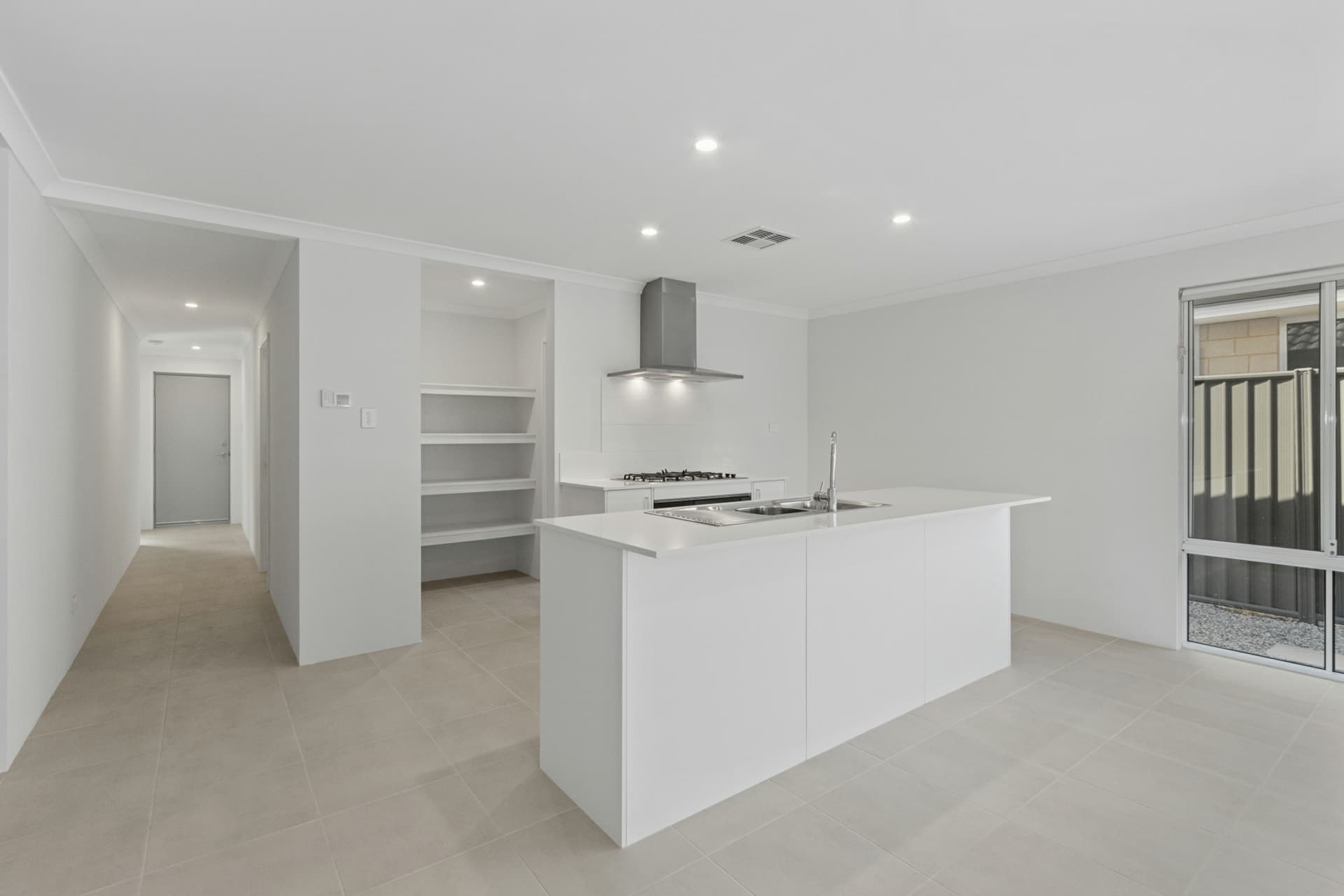 15 Hidcote Approach Baldivis WA, Baldivis - Thumbnail 3